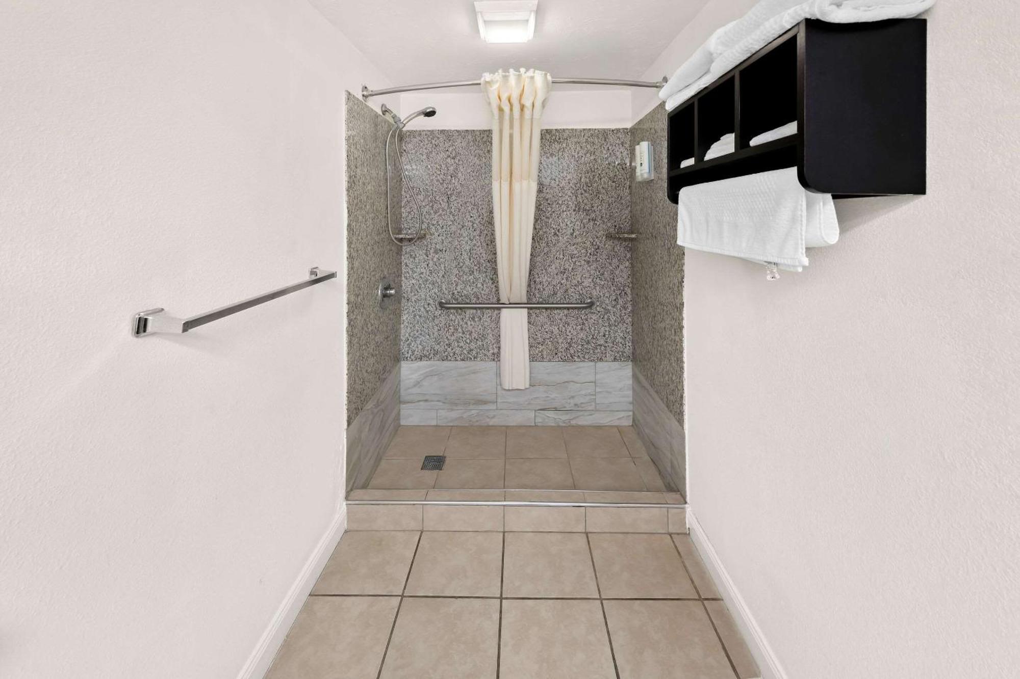 Quality Inn Luray Exterior photo